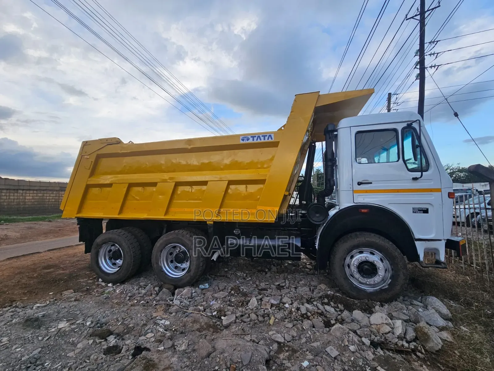 Tata Tipper Truck for Sale