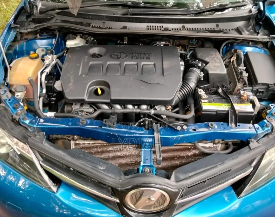 Toyota Auris 2013 Blue