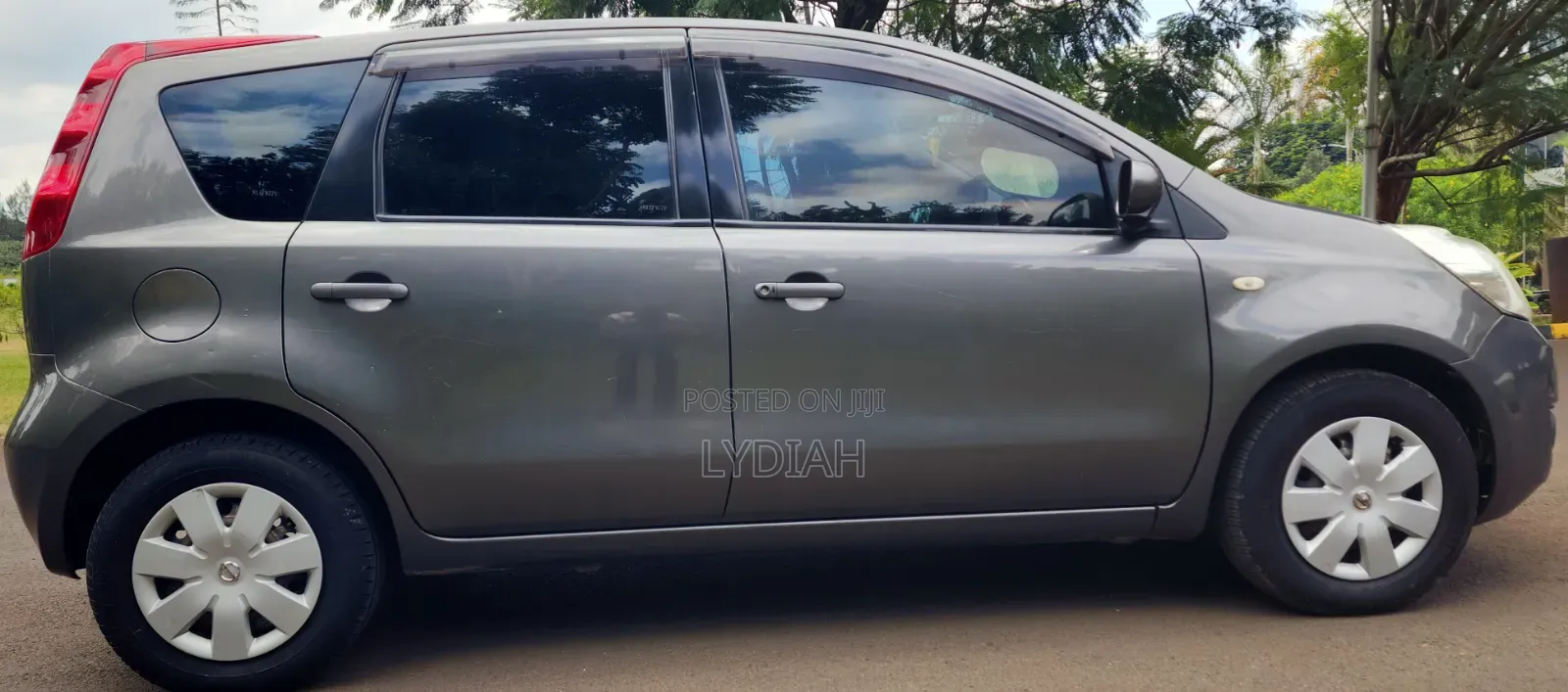 Nissan Note 2011 Gray