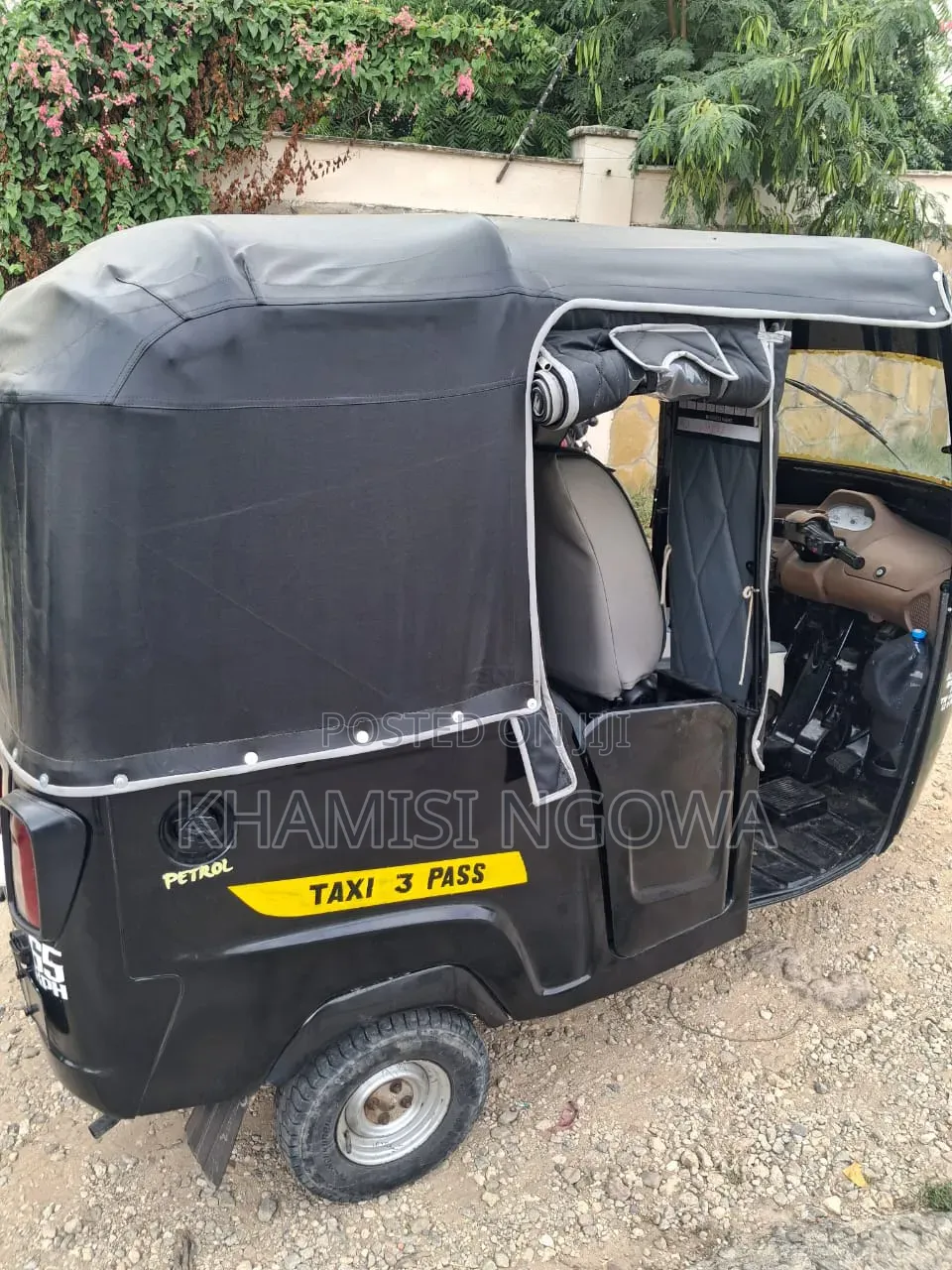 Piaggio 2022 Black