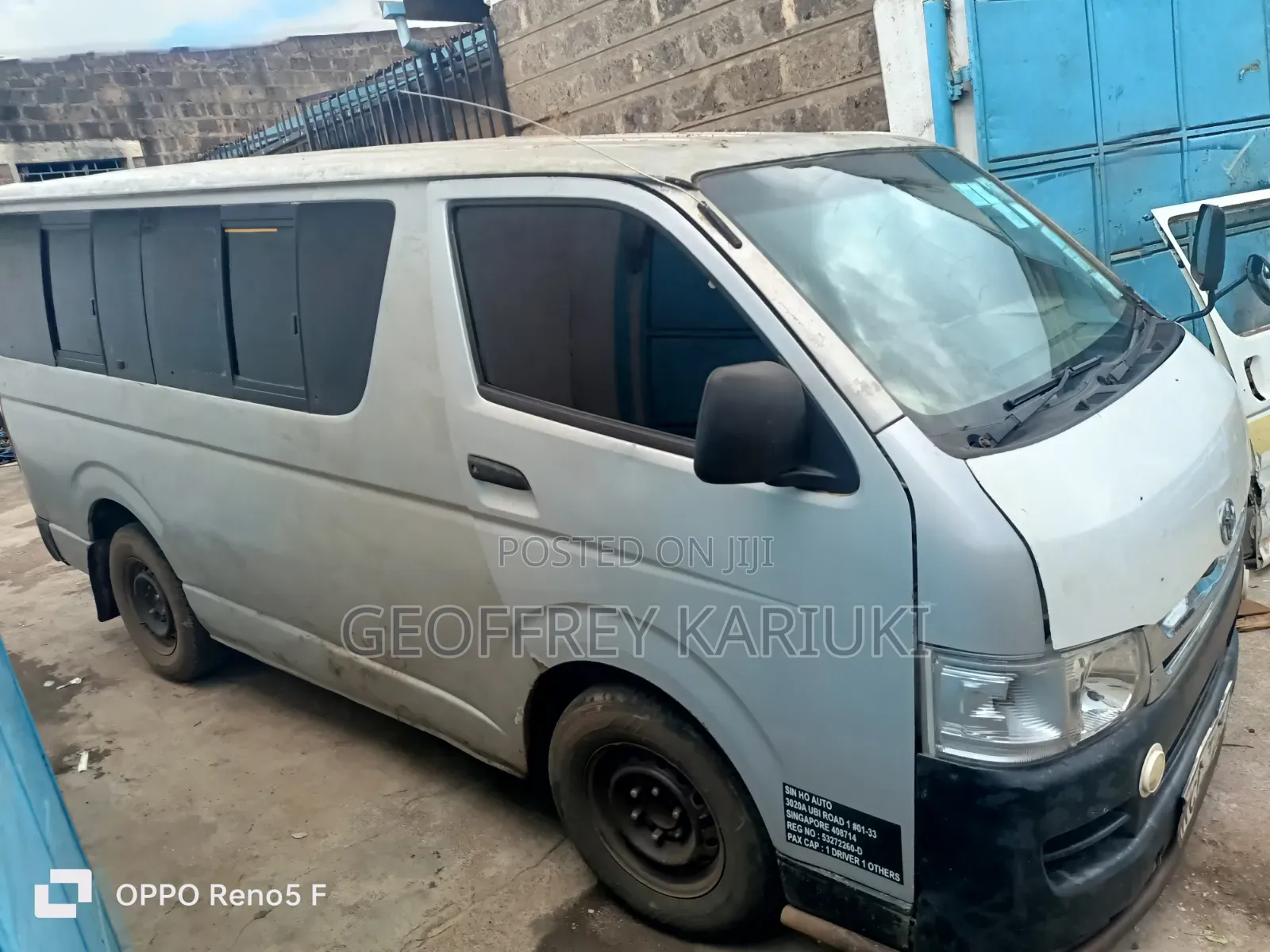 Toyota HiAce 2013 Silver
