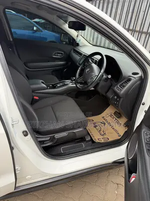 Honda Vezel 2017 White