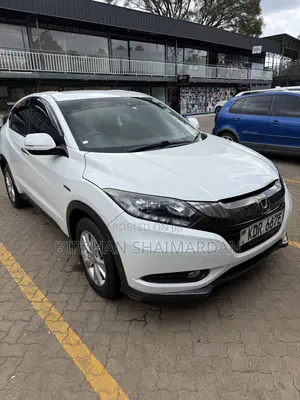 Honda Vezel 2017 White