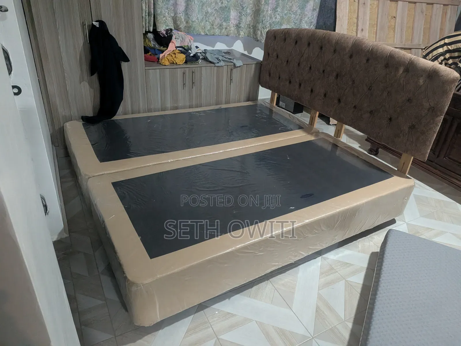 6x6 Hinge-Less Bed + Dr Mattress