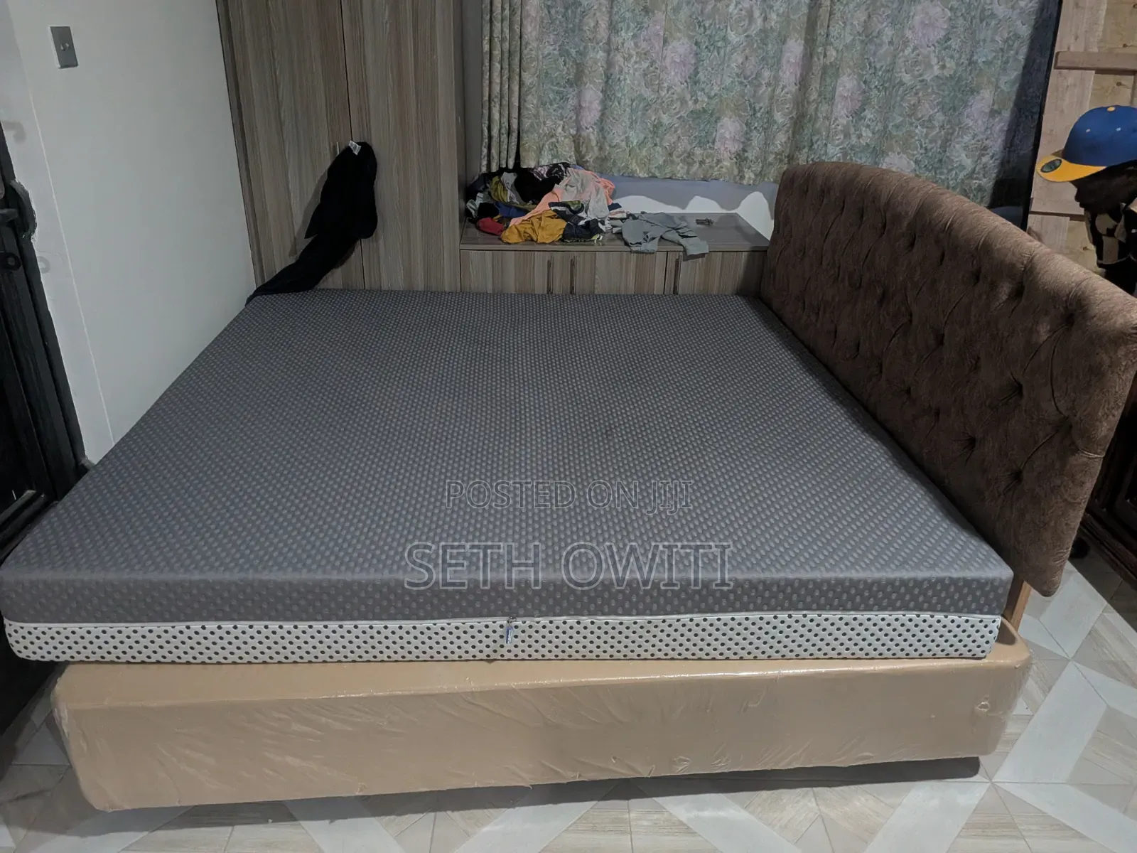 6x6 Hinge-Less Bed + Dr Mattress