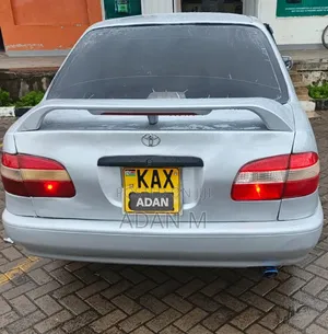 Toyota Corolla 1999 Silver