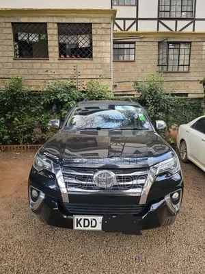 Toyota Fortuner 2.7 RWD 2014 Black