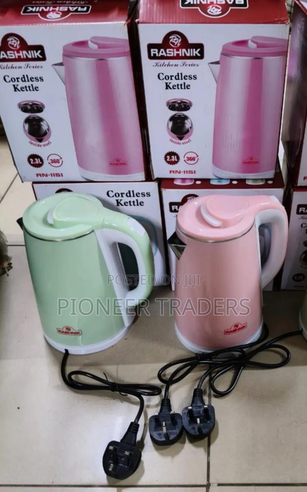 2.3 Litres Plastic Rashnik Kettle