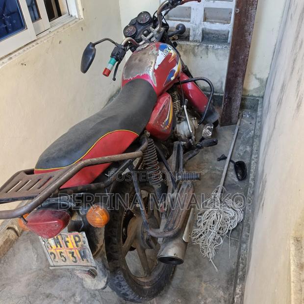 Bajaj Boxer 150 UG 2021 Red - thumbnail 3