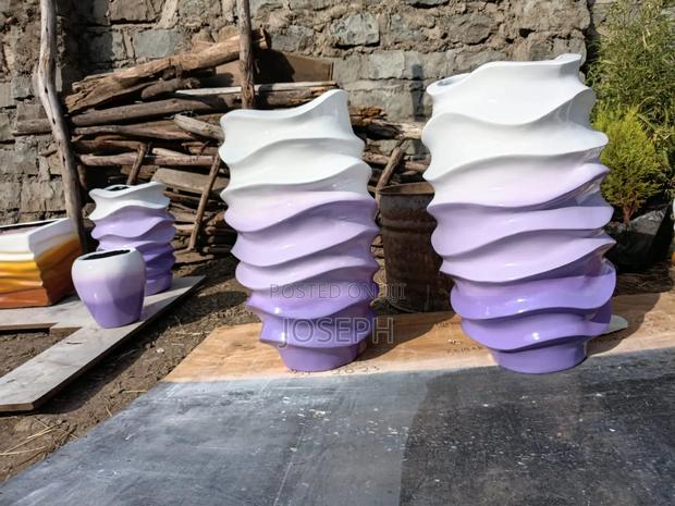 Fiberglass Flower Pots - thumbnail 4