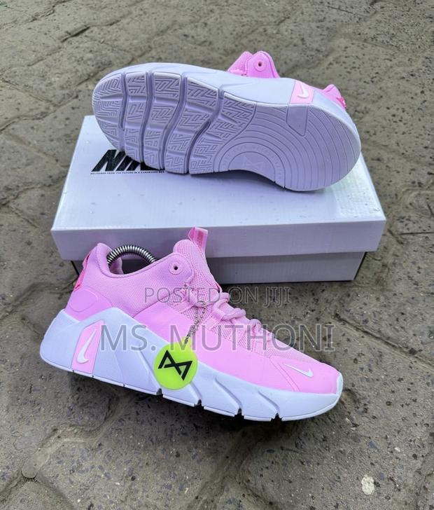 Women’S Vibrant Pink Foam Mesh Upper Gym Shoes Size 36-41