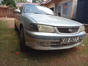 Nissan FB15 2004 Silver
