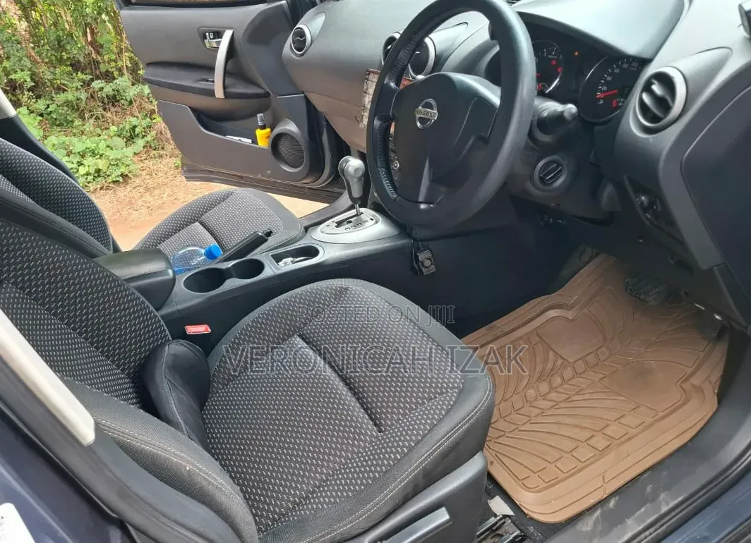 Nissan Dualis 2011 Blue