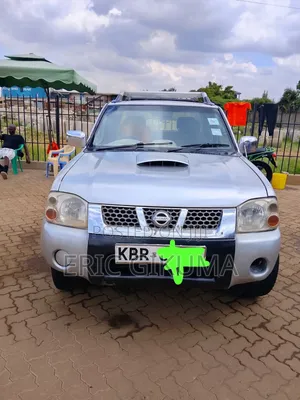 Nissan Navara 2004 Silver