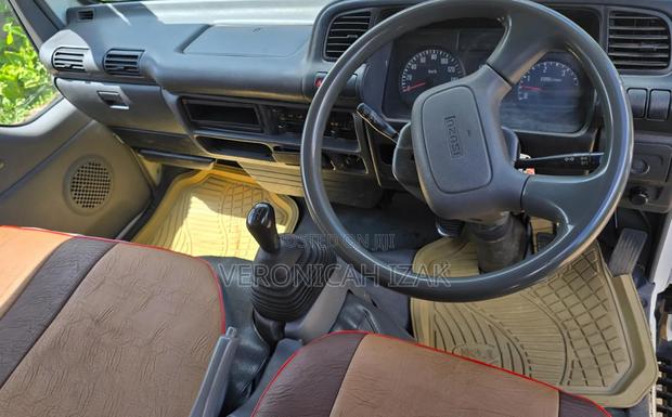 Isuzu NHR 2019 - thumbnail 9