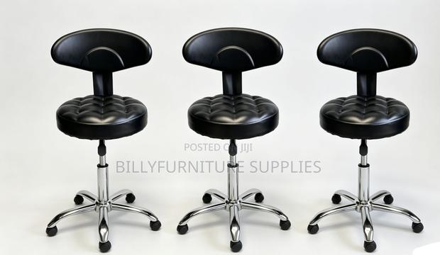 Adjustable Operation Stool Nairobi – Seating for Clinics Salons