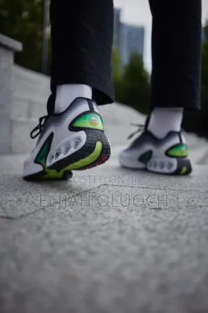 Nike Dn Black Light Bone Green