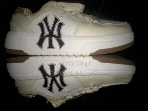 Mtumba Shoe
