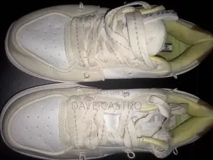 Mtumba Shoe