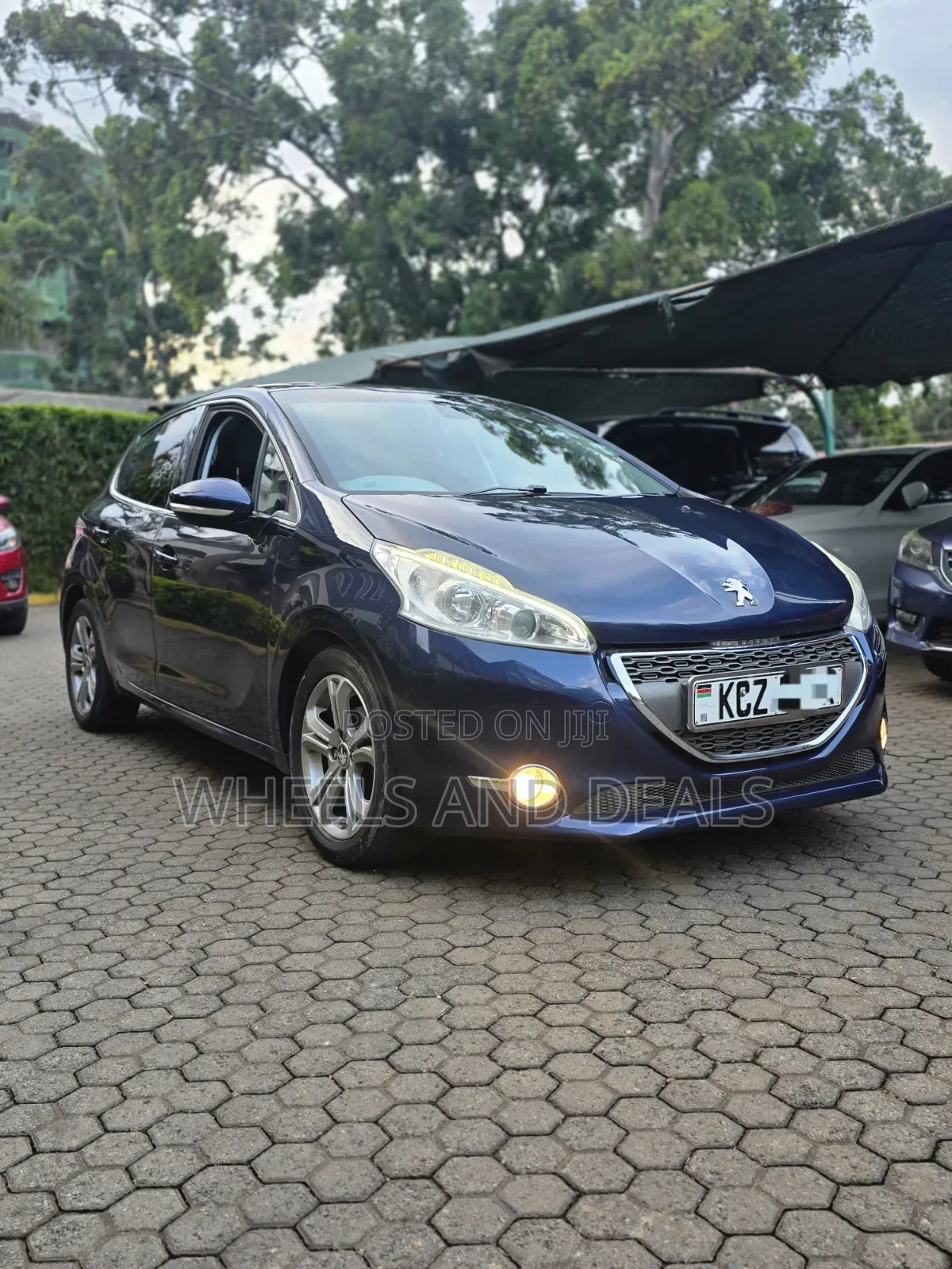 Peugeot 208 2013 Blue
