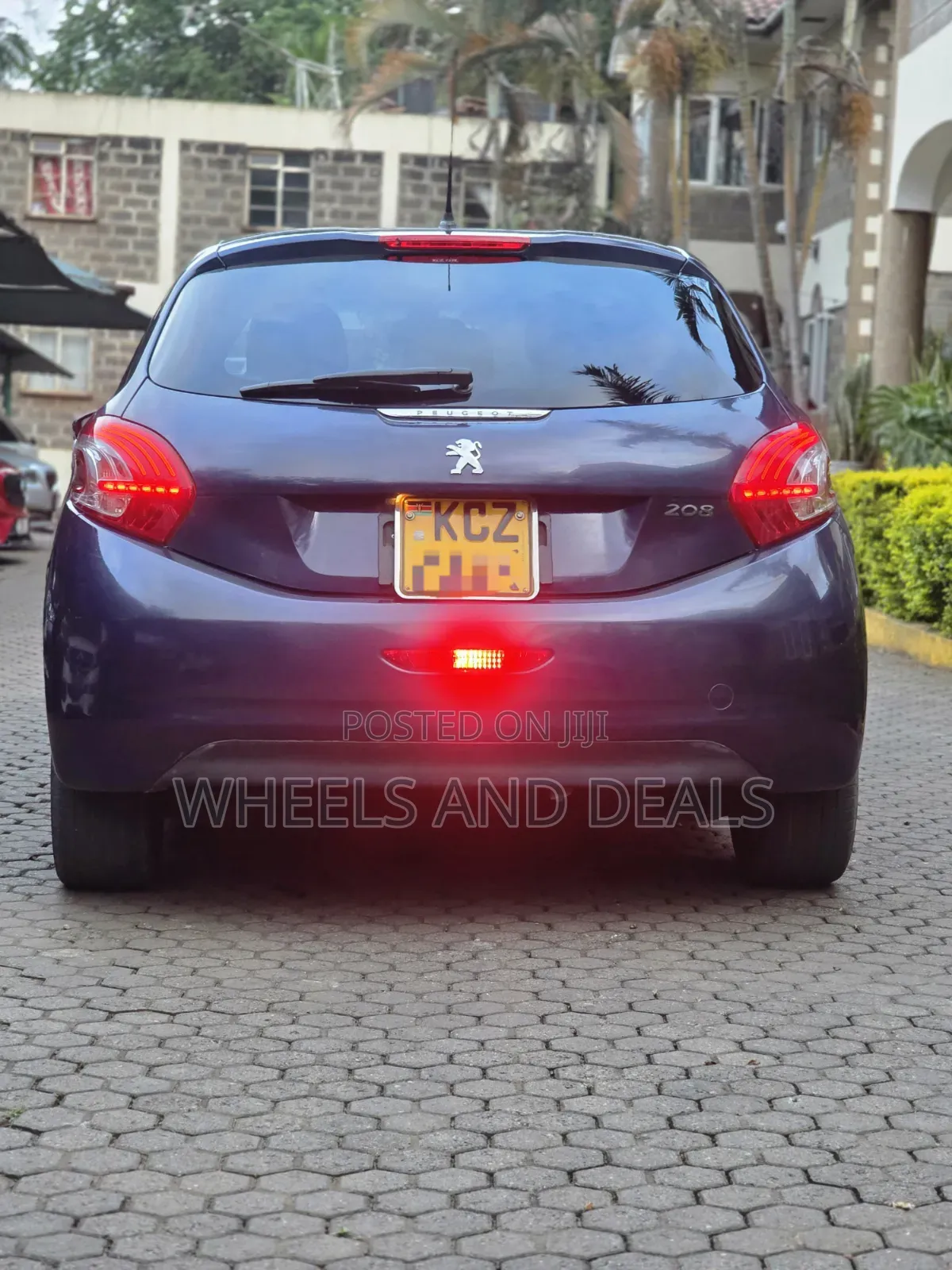 Peugeot 208 2013 Blue
