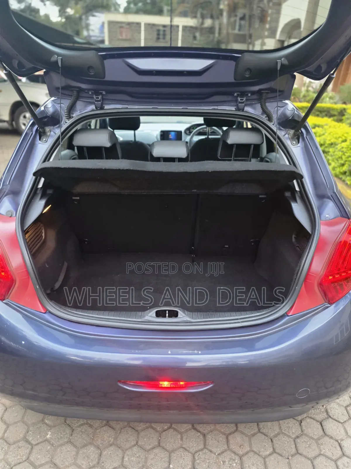 Peugeot 208 2013 Blue