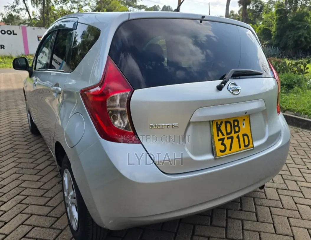 Nissan Note 2014 Silver