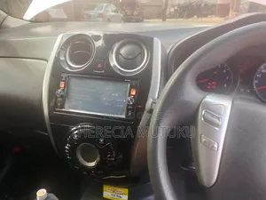 Nissan Note 2015 Pink