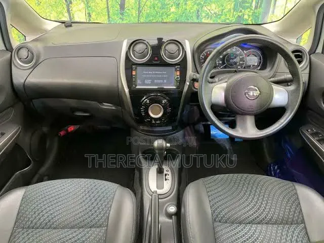 Nissan Note 2015 Pink