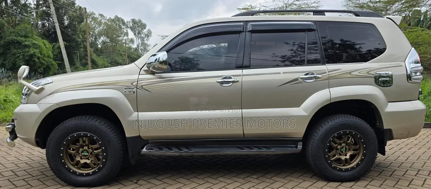 Toyota Land Cruiser Prado 2005 Silver