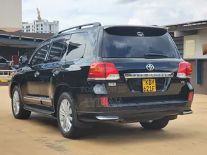 Toyota Land Cruiser 2012 Black