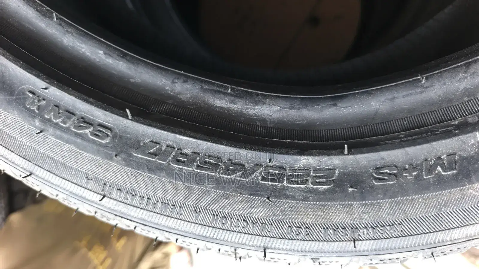 225/45r17 Premium