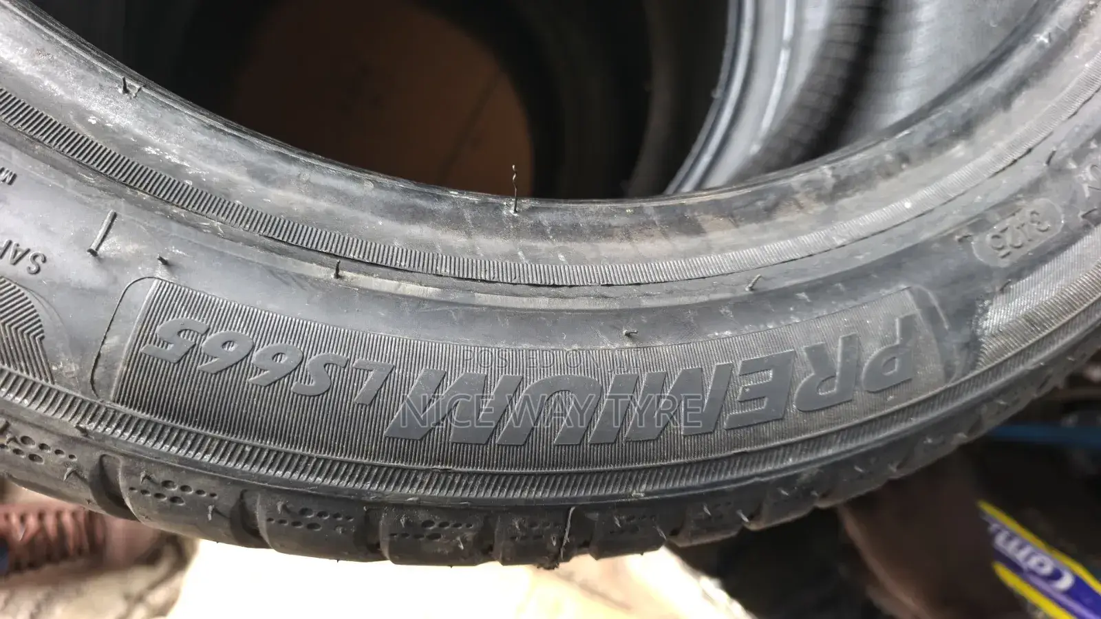 225/45r17 Premium