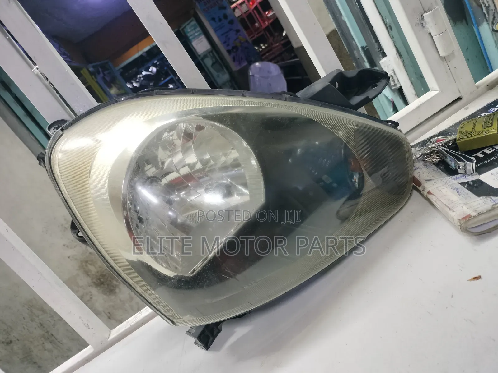Daihatsu Mira X-Japan Headlight