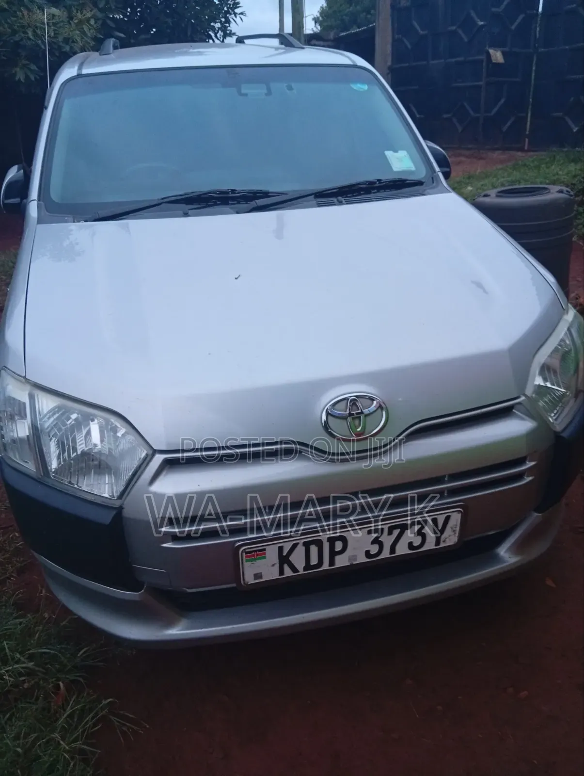 Toyota HiAce 2018 Silver