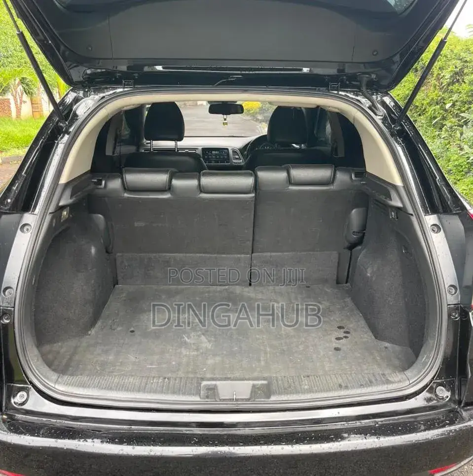 Honda Vezel 1.5 Hybrid 2WD 2016 Black
