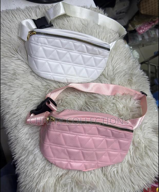 New Unisex Classy Waist Bag
/ Belt Bag