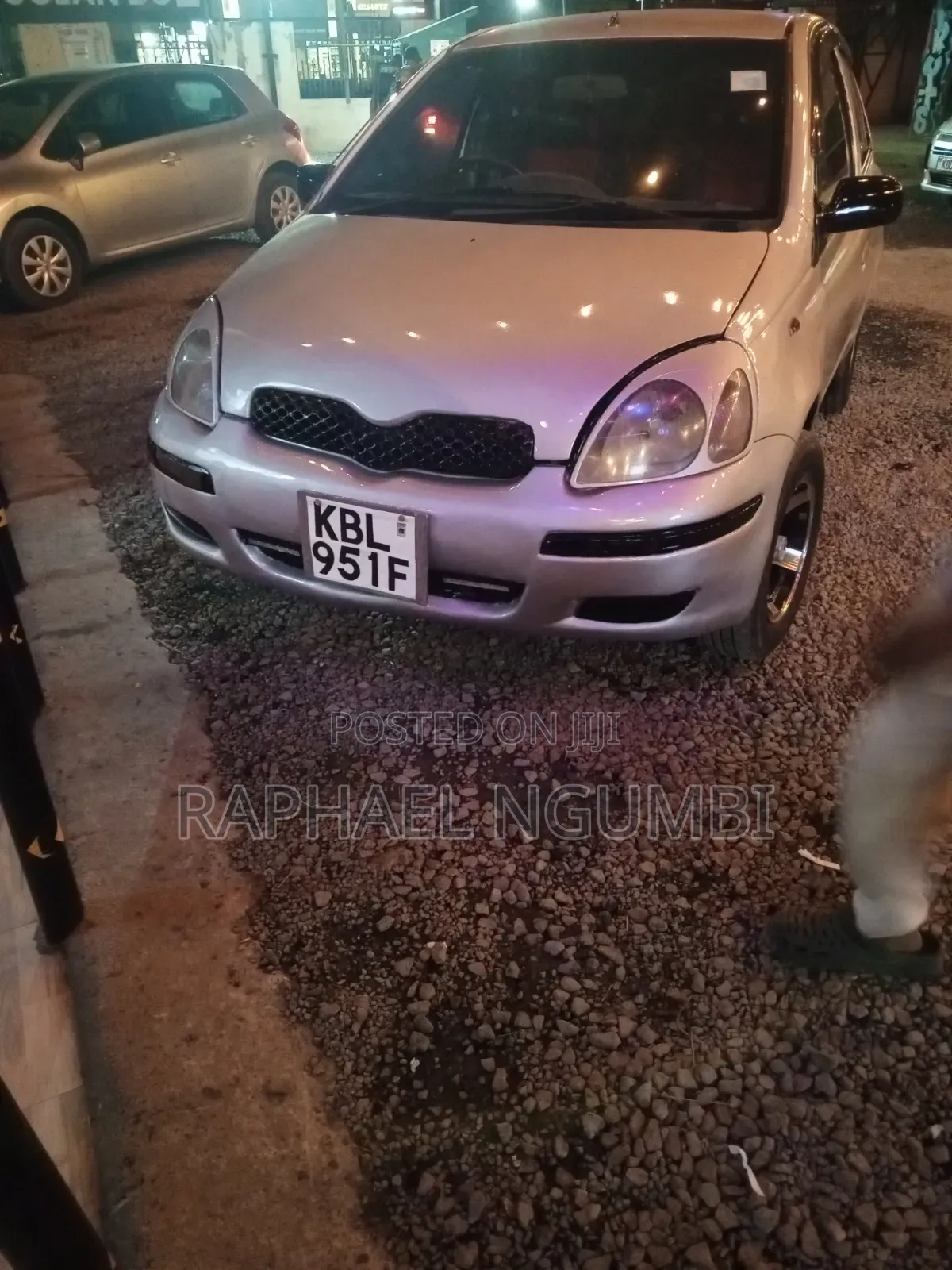 Toyota Vitz 2003 Gray