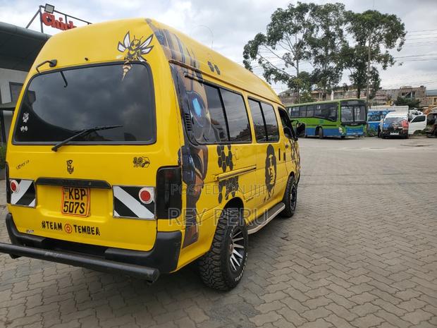 Toyota HiAce 2004 Yellow - thumbnail 6