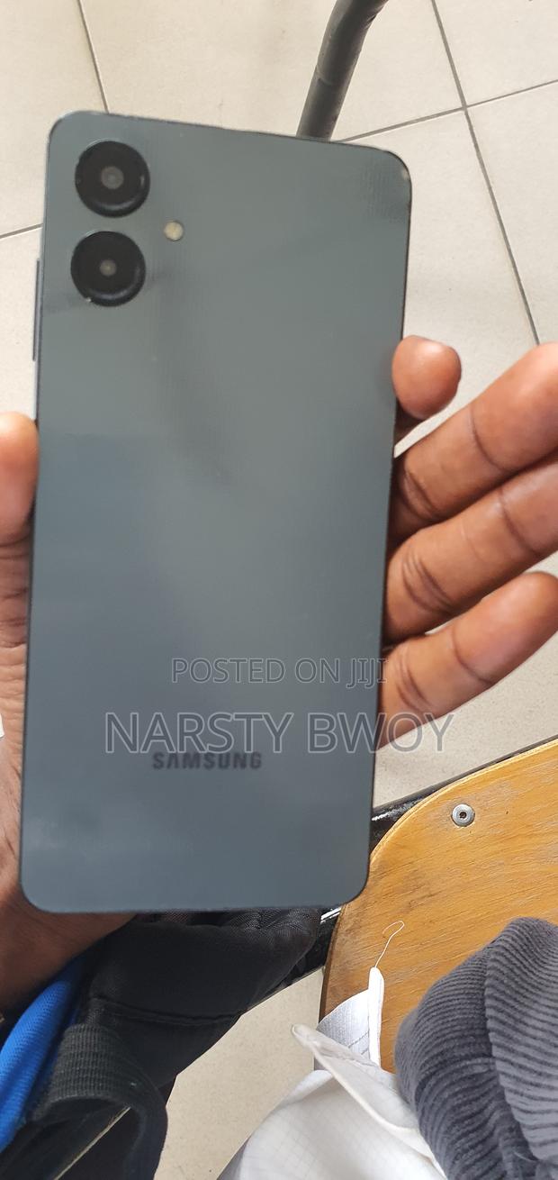 Samsung Galaxy A06 128 GB Black - thumbnail 3