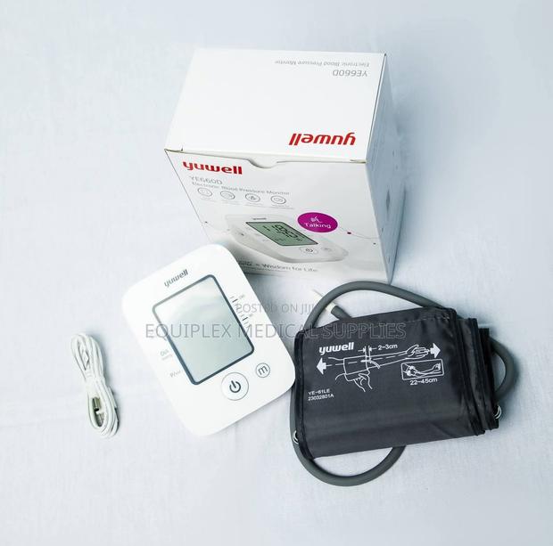 Blood Pressure Monitor / Bp Monitor (Yuwell)