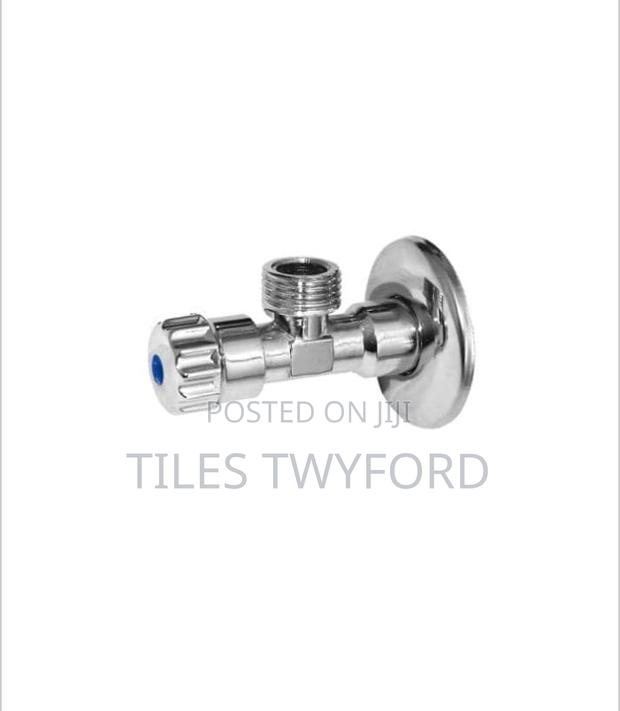 Heavy-Duty Chrome Angle Valve – Quarter Turn Control – Kes 450 Deal
