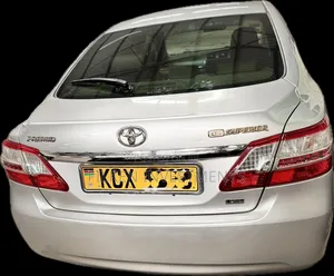 Toyota Premio 2.0 FWD 2014 Silver