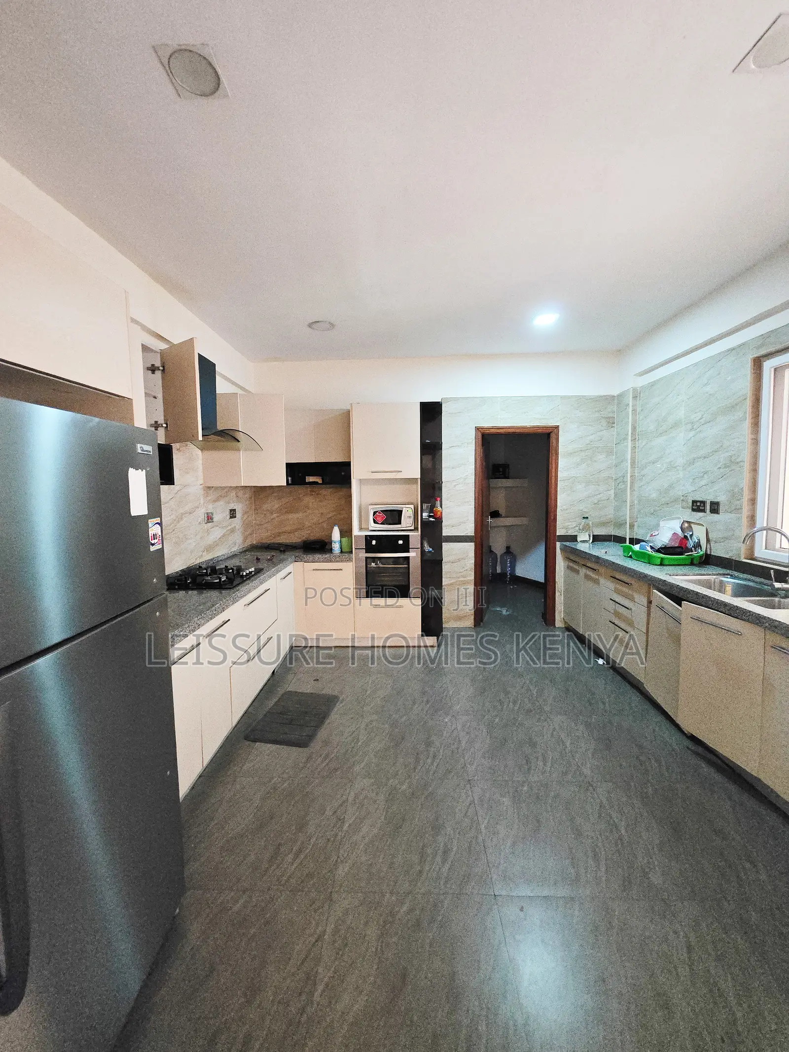 Furnished 3bdrm Apartment in Valley Arcade for rent