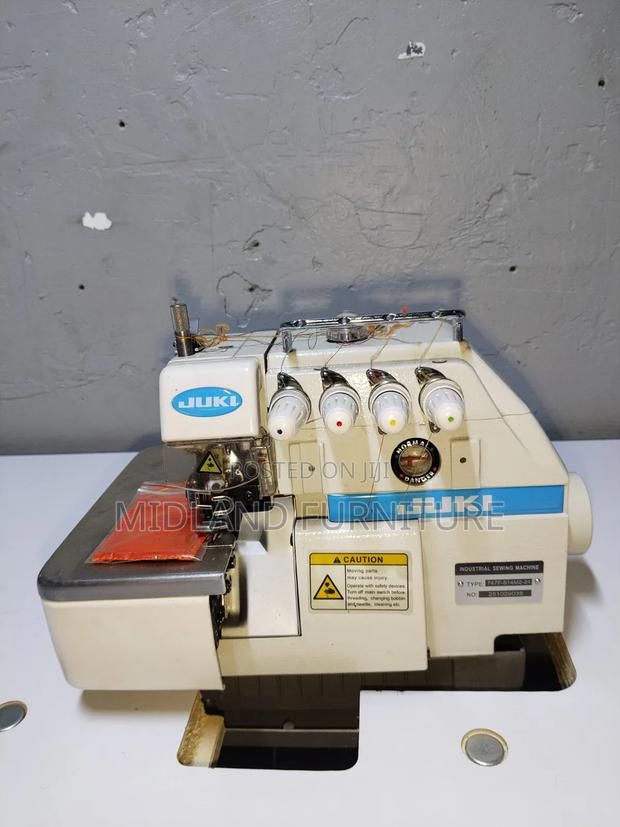Sirubab/ Juki Overlock Sewing Machine - thumbnail 3