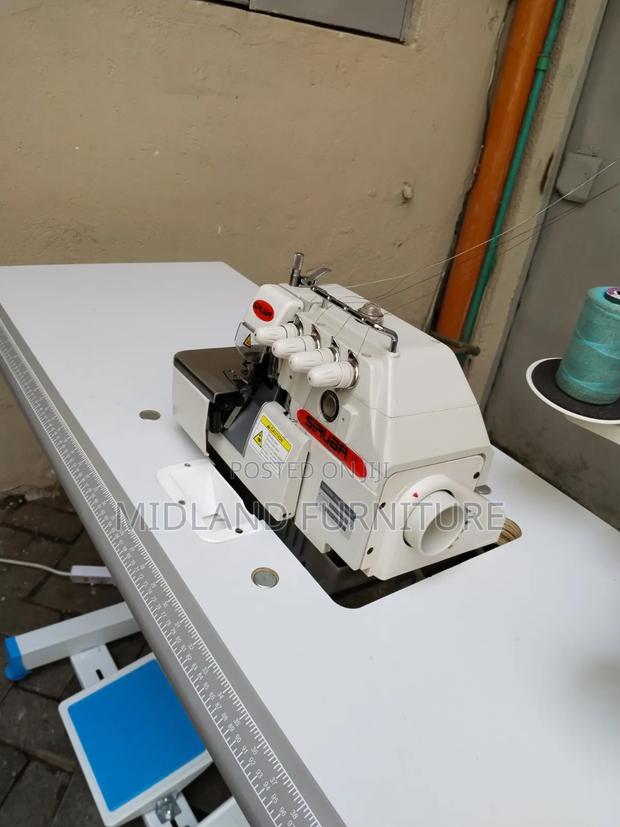 Sirubab/ Juki Overlock Sewing Machine - thumbnail 4