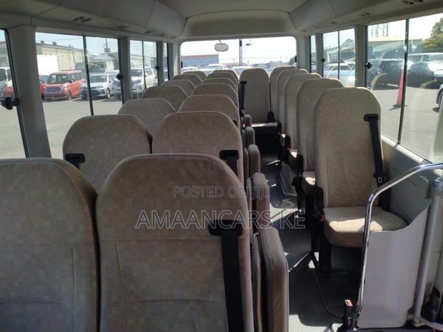 Toyota Coaster 2020 White - thumbnail 9