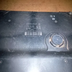 Ecu Suzuki Swift 33920-63j0