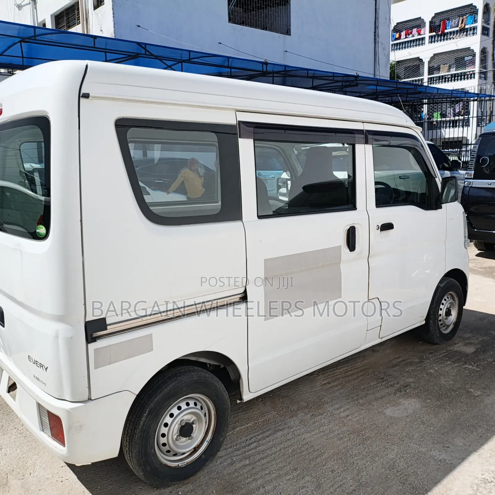 Suzuki Every Wagon 2019 White