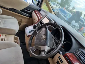 Toyota Alphard 2010 Maroon